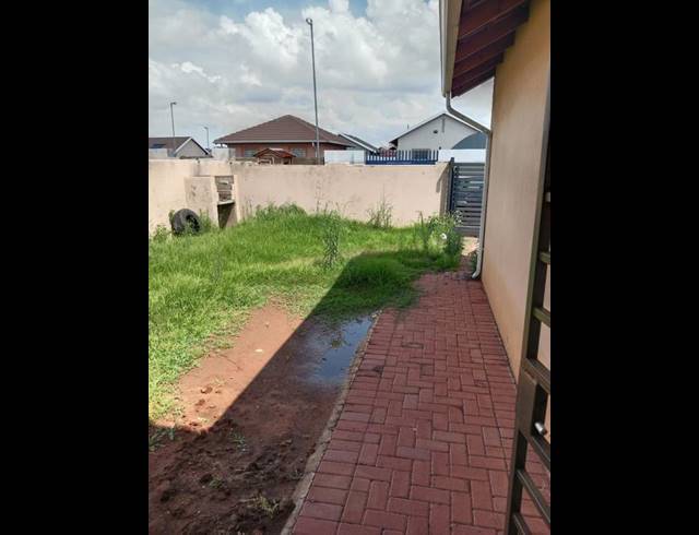 2 BEDROOM PROPERTY TO RENT IN SALFIN